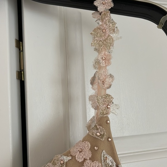 Mac Duggal
Sweetheart Neck Corset Bodice Floral Embroidered Sheath Gown - Picture 8 of 15